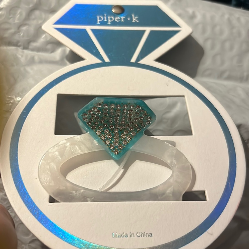 NWOT 💎 💍 PIPER K WEDDING RING Teal & Ivory HAIR CLIP